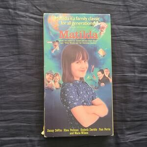 Matilda Vhs 1996 Danny Devote Rhea Perlman Roald Dahl Hard Case Incredibly Fun!
